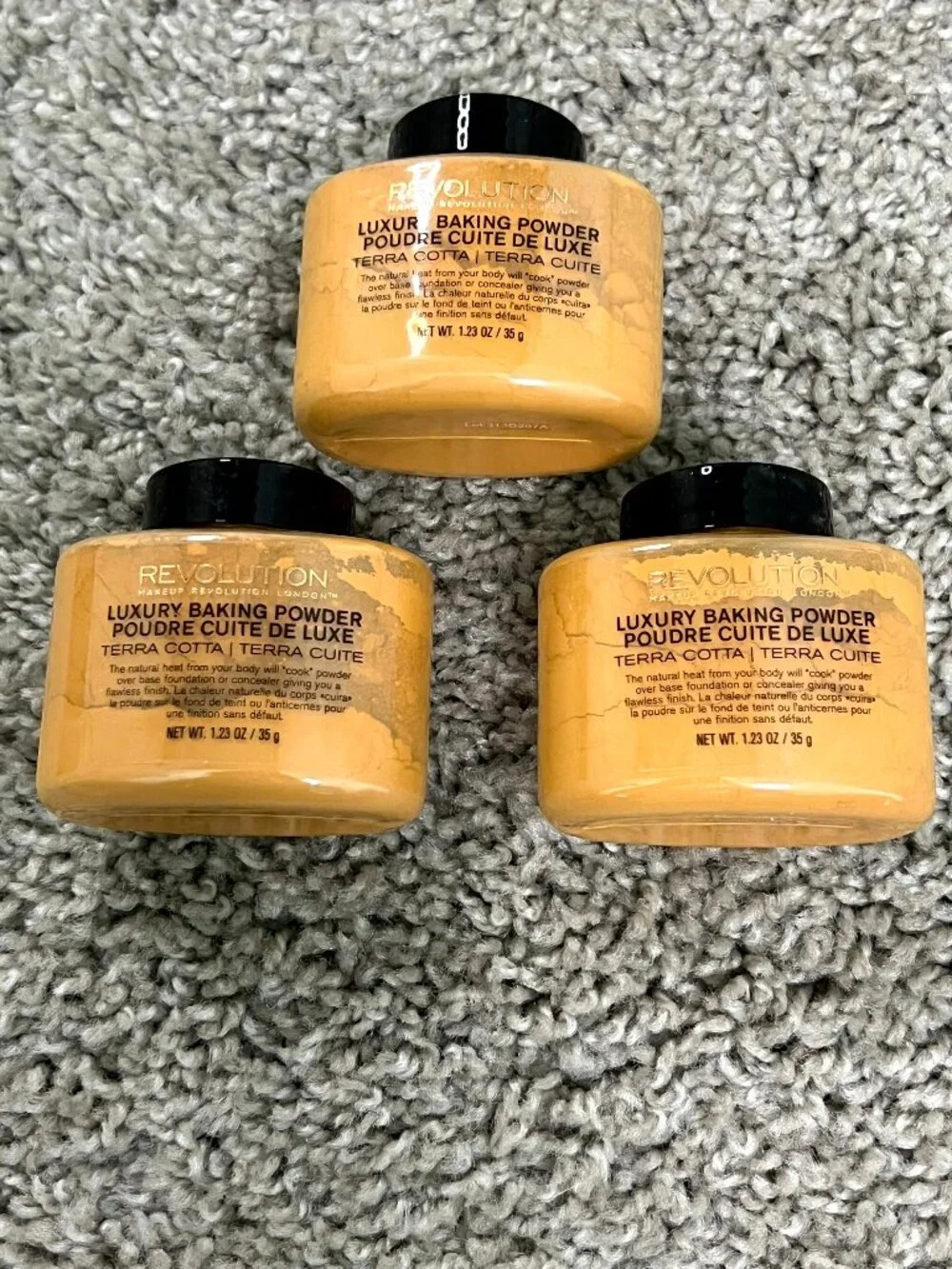 REVOLUTION Luxury Baking Powder Terra Cotta 3 pack